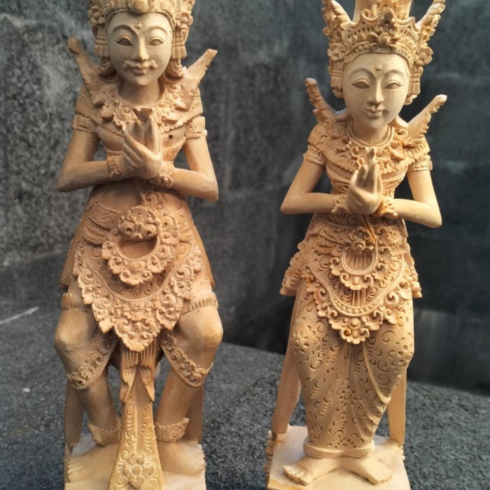 :>:>:>:>] Patung Sri rambut Sedana Cendana wood