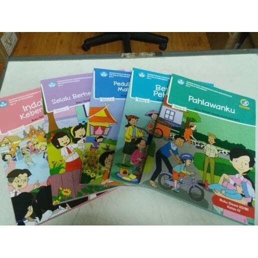

Buku Paket Tematik Kelas.4 Tema 1,2,3,4dan5