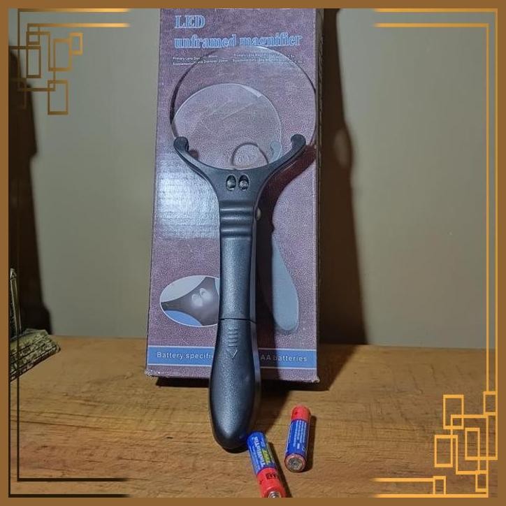 

[RRJ] kaca pembesar lup pakai lampu