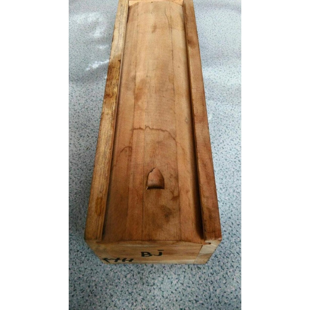 

Satu Set Pisau Ukir Asli Jepara Proses Cepat