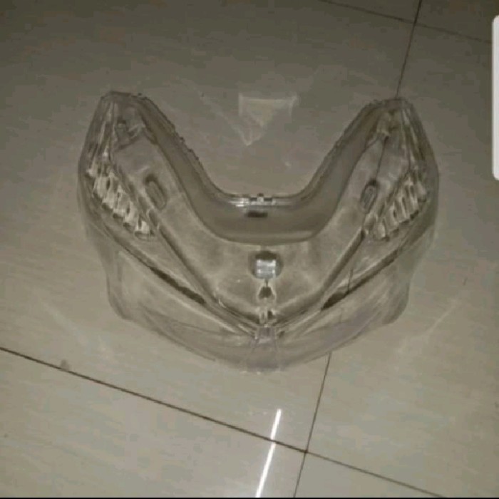 MIKA / KACA LAMPU DEPAN VARIO 150 / VARIO 125