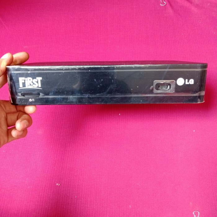 LG FIRST MEDIA SH940C-LN