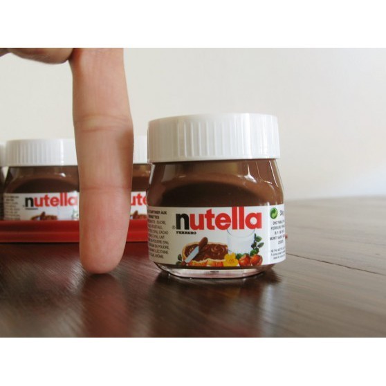 

Nutella World Mini Jars 30G X 7 Jars / Selai Coklat Nutella Terbaru