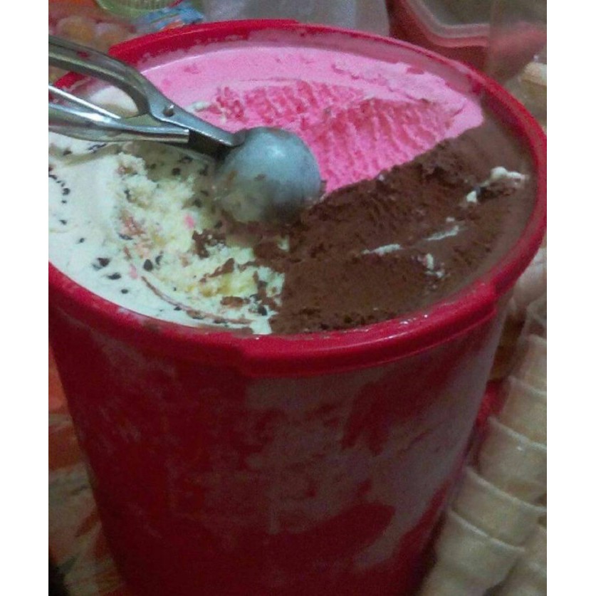

Es Krim Ice Cream 8 Ltr Diamond Neapolitan Special Chocochip 3 Rasa New