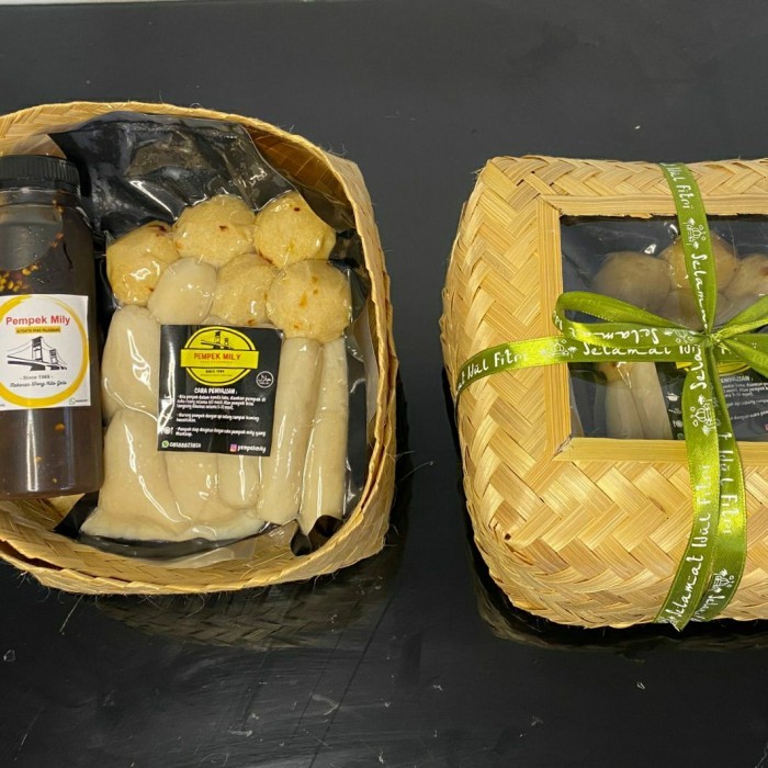 

Hampers Pempek Paket Pempek Campur + Cuko Diskon