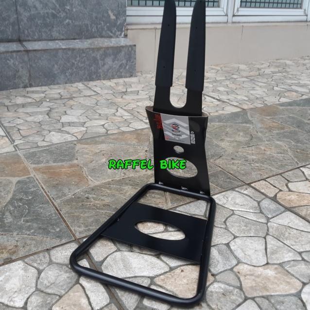 Ter. Standar Hub Syte. Stand Display. Paddo Sepeda