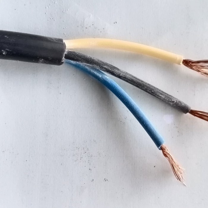 Kabel Listrik Serabut 3X1.5 Pajero (50M) Hitam / Kabel Serabut Isi 3