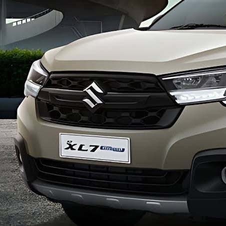 Grill Suzuki Xl 7 Hybrid