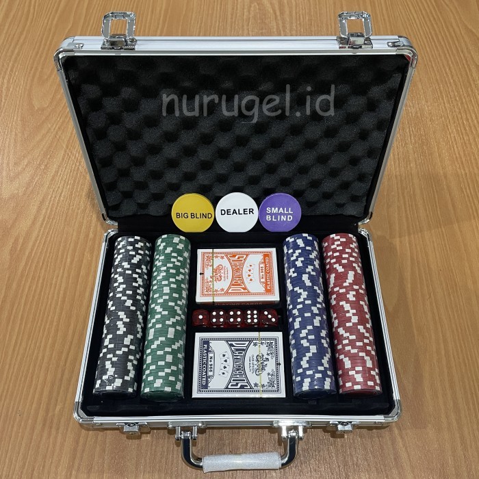 Poker Set 200 Pcs Abs Coin + Alumunium Case Texas Holdem Kasino Koin