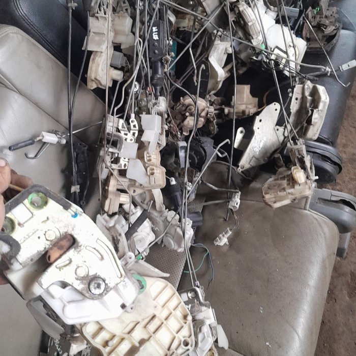 doorlock pintu honda stream