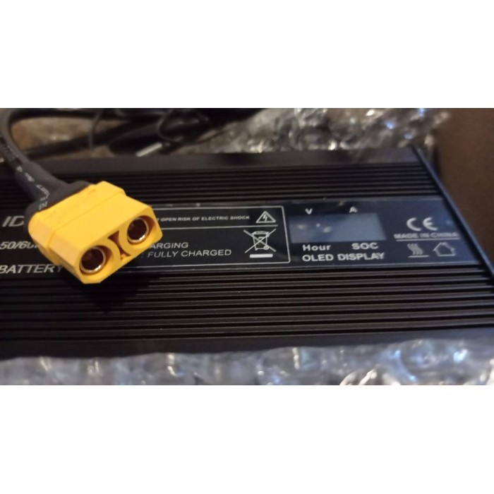 Charger lithium baterai 72 volt 5 A untuk motor Listrik