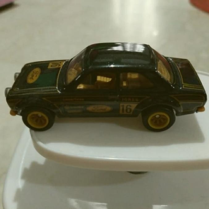 hotwheels 70 ford escort rs1600