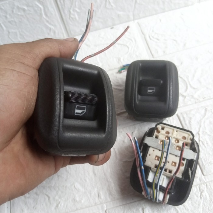 Saklar power window Subtitusi Kijang Grand Kapsul-Phanter Ori Copotan