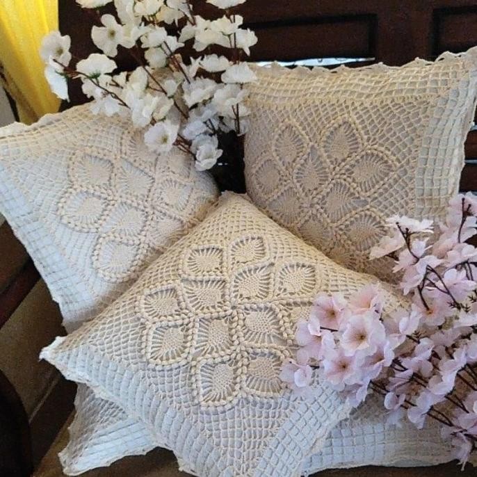 Sarung bantal kursi sofa Rajutan Handmade Krem 40x40
