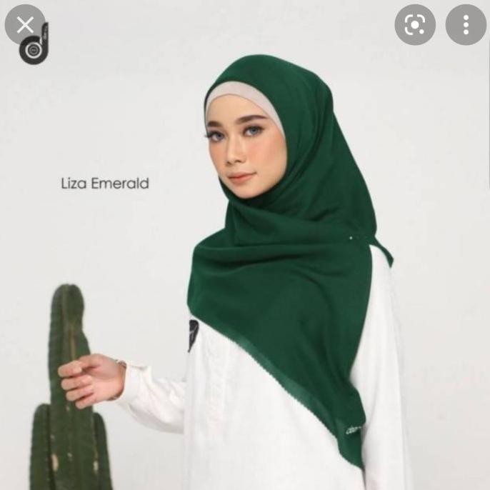 Jilbab Polos Segi Empat seri Liza Voal warna Hijau Emerald by Deenay