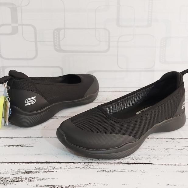 Sepatu Wanita Skechers Cro Burst//Sepatu Flat//Sepatu Balet/Skechers