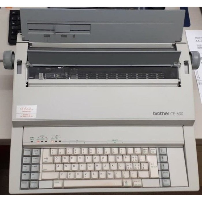 

PROMO BROTHER CE-600 15 INCH TYPEWRITER / MESIN KETIK TIK LISTRIK CE600