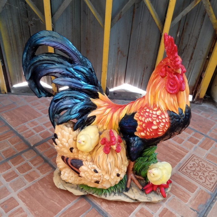 Diskon Patung Pajangan Sepasang Ayam Jantan Betina Besar