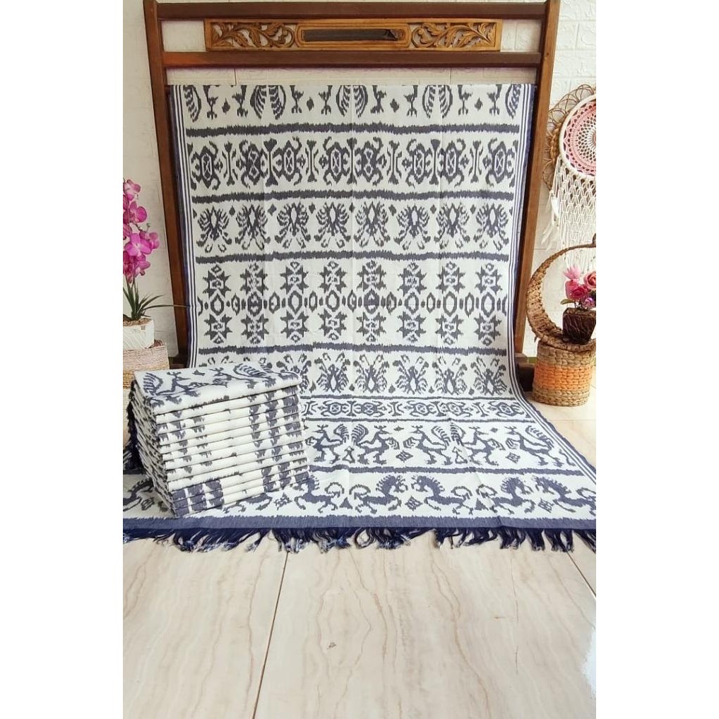 kain tenun atbm blangket jepara motif etnik sumba ntt-putih navy - 240x120, putih navy H85S