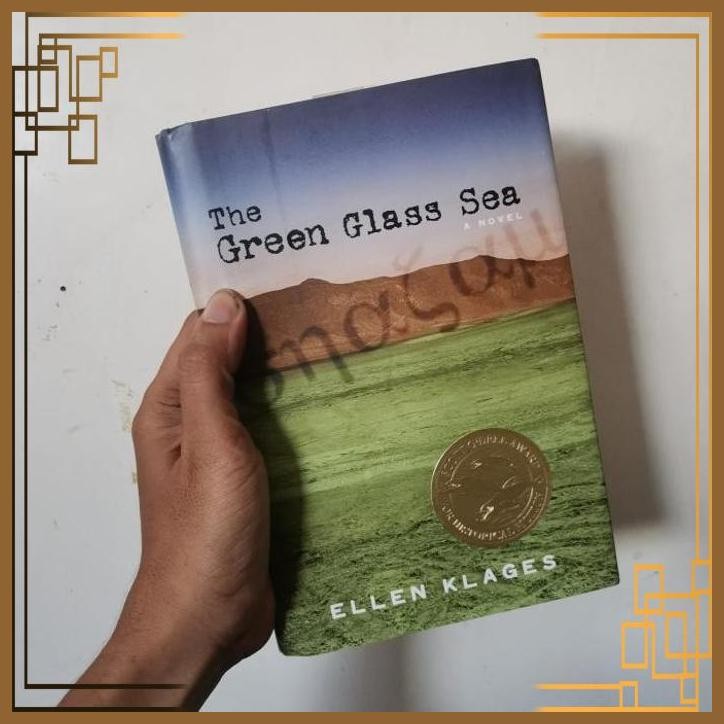 

[ADG] Import book The Green glass sea by Ellen Klages