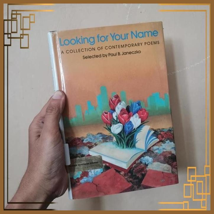 

[ADG] Buku Import Looking for your name a collection of contemporary poems