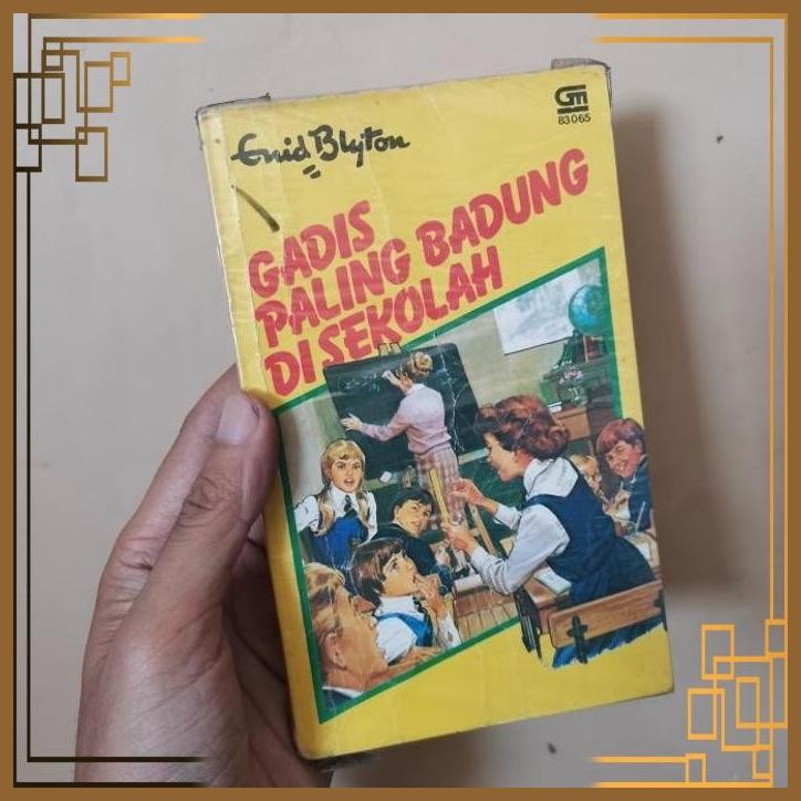 

[ADG] ORIGINAL Novel Enid Blyton Gadis paling badung di sekolah