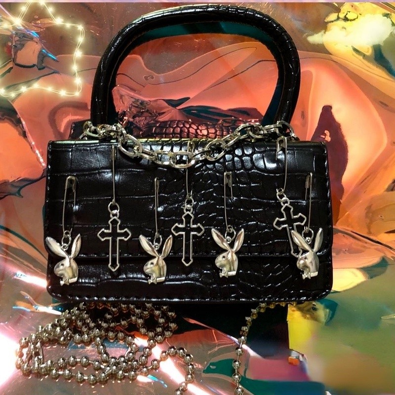 

Tas Bahu Gotik Harajuku Wanita Tas Tangan Wanita Gaya Biker Moto Punk Metal Klip Kertas Silang Tas Kurir Gelap Kelinci |eyki1o91|