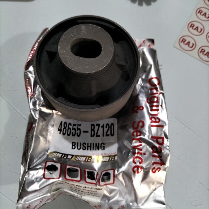 bushing lower arm avanza 2012 keatas 100% IR thailand