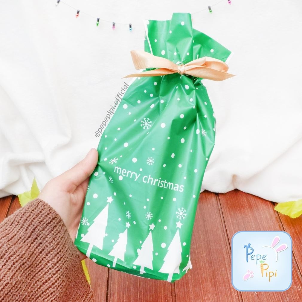

Hampers Natal Pouch Serut Alat Tulis Bingkisan Kado Gift Christmas Day Anak Parcel Mini Notebook Rautan Pulpen Gantungan Kunci Santa Terbaru