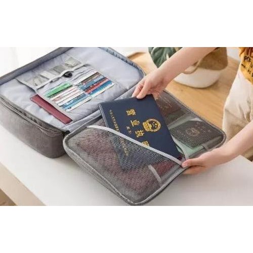 

TAS DOKUMEN PENYIMPANAN FILE TRAVEL BAG STORAGE BOX BERGEMBOK PASSWORD