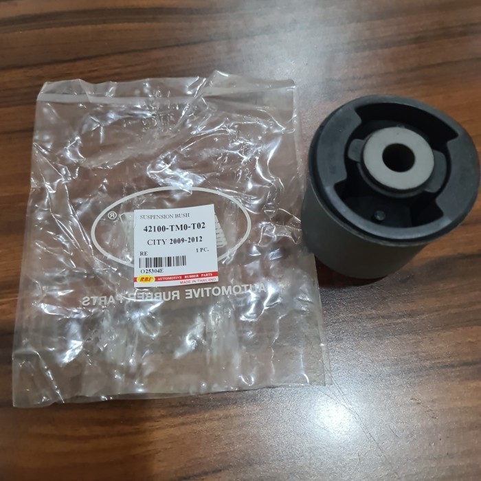 Bushing Arm Belakang Besar Honda Jazz RS RBI Thailand