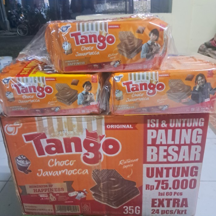 

TERJAMIN PROMO wafer tango JKT48 ISI 14 PCS (10+4) 35 GR