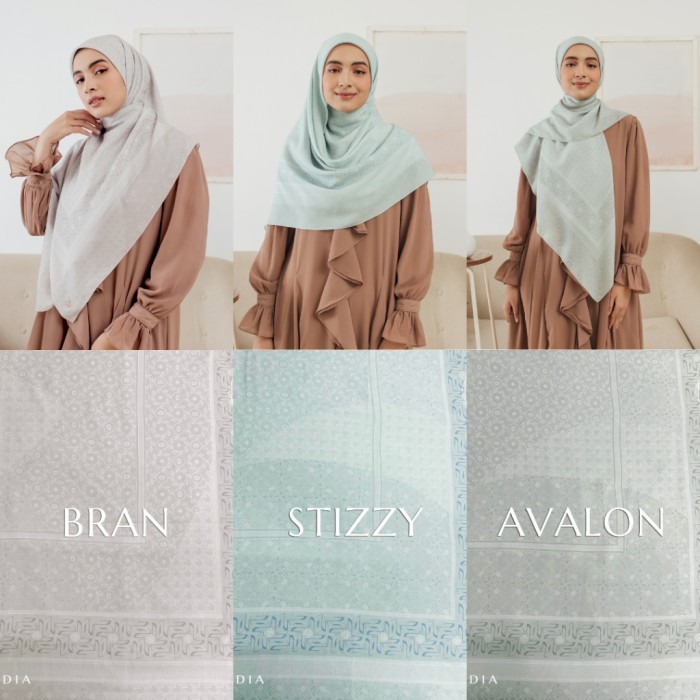 Seradia Hijab Segi Empat Monogram Syar'I #Original