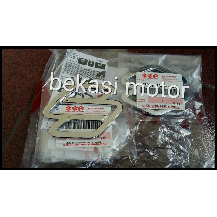TERMURAH EMBLEM LOGO SUZUKI ESTEEM KARIMUN LAMA CARRY FUTURA LAMA CARIBIAN ORI 
