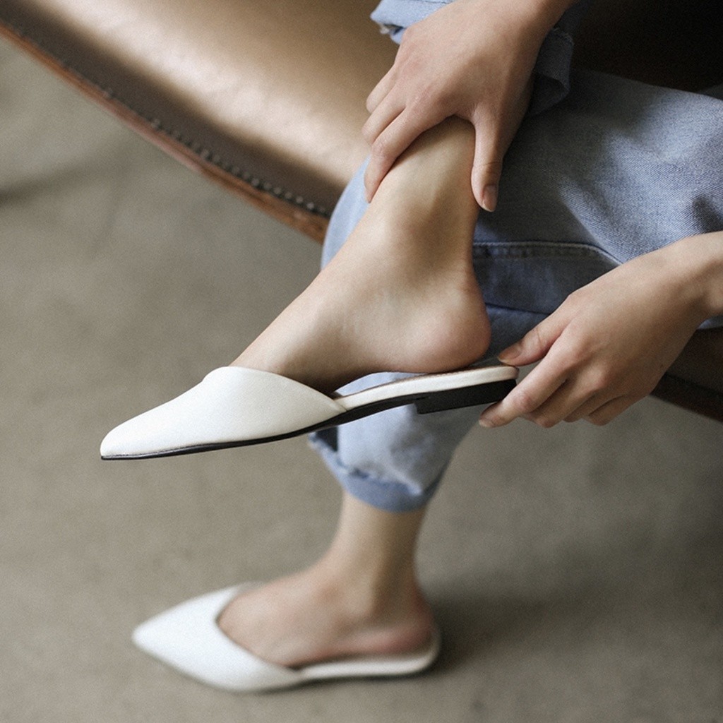 [Produk Terbaru] Slip On Mules Wanita Flat Shoes Alice Big Size 35-45