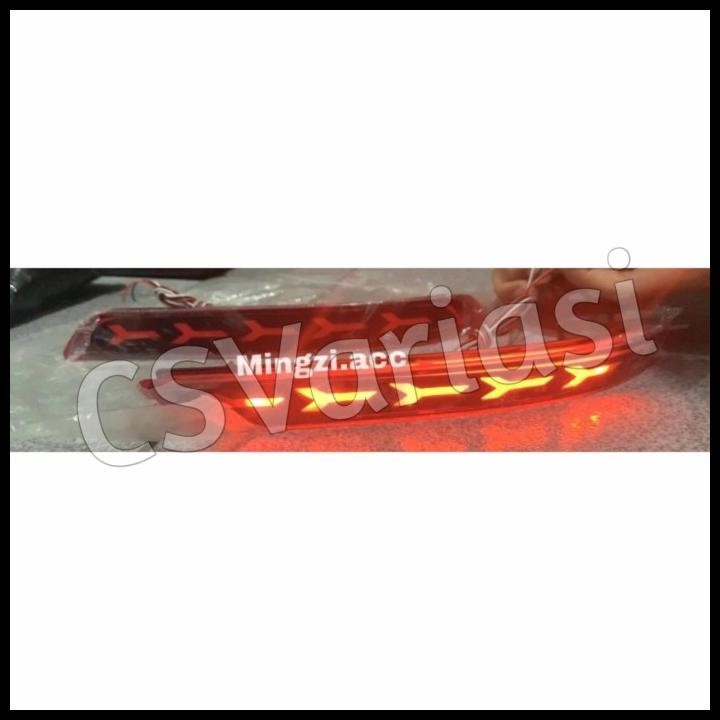 GRATIS ONGKIR INNOVA REBORN 2021 LAMPU REFLEKTOR BUMPER BAGASI BELAKANG 