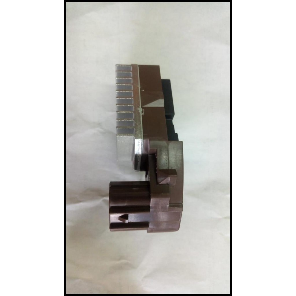 BEST DEAL IC REGULATOR KOMATSU PC200-7 126000-2310 GENUINE DENSO 