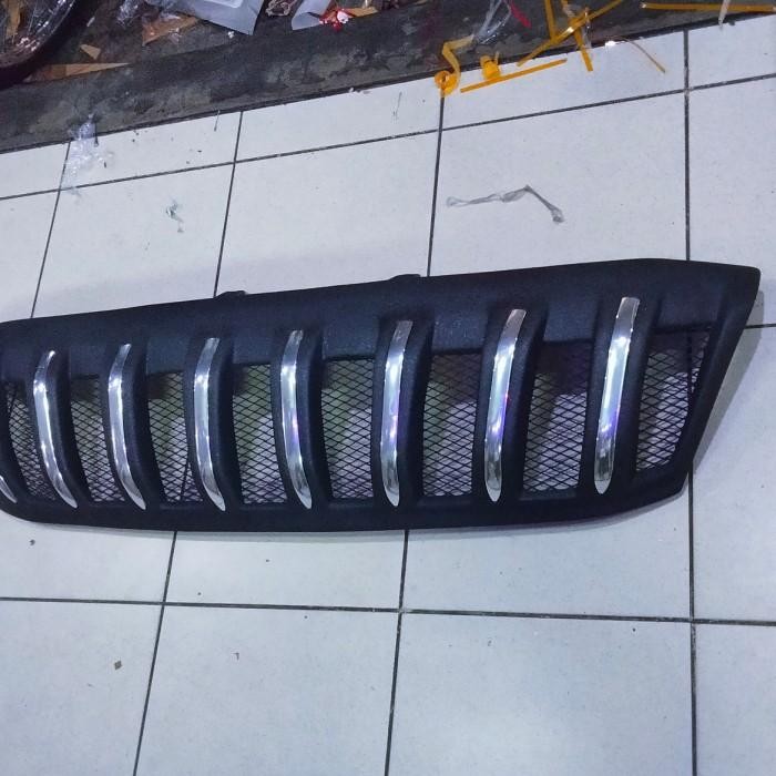 Grill Hilux 2008-2011 Apollo