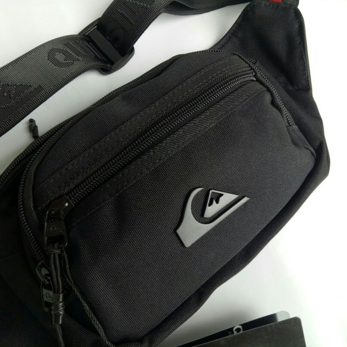 Quiksilver 100% Original Waistbag Tas Pinggang/Slempang Waist bag pria