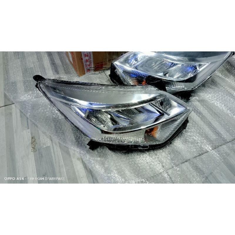 Headlamp Lampu Depan Calya Sigra Facelift Original
