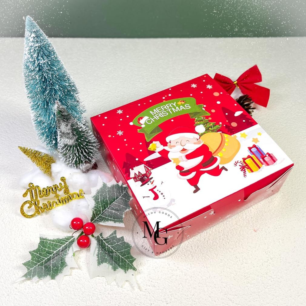 

CR - (Ready Stock) Mini Hampers Blind Box Christmas Value Set / Parcel Box Hampers / Tukar Kado Natal / Hadiah Natal / Xmas Gift TERLARIS