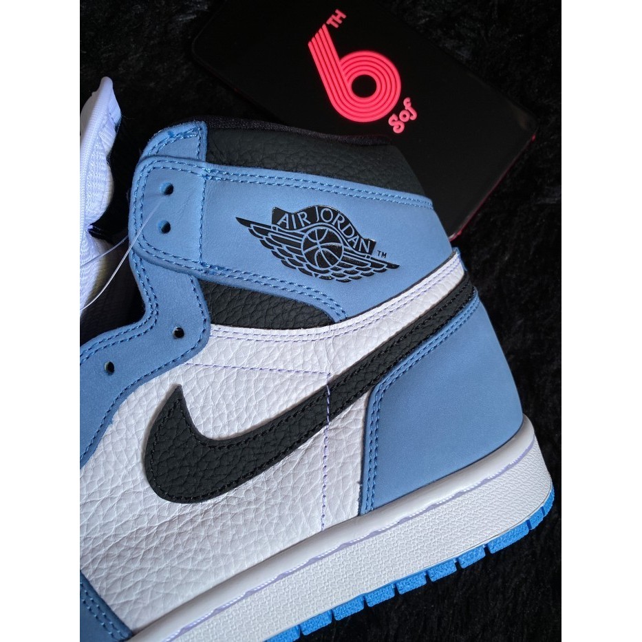 Air Jordan 1 Retro High University Blue (UNC 2021)