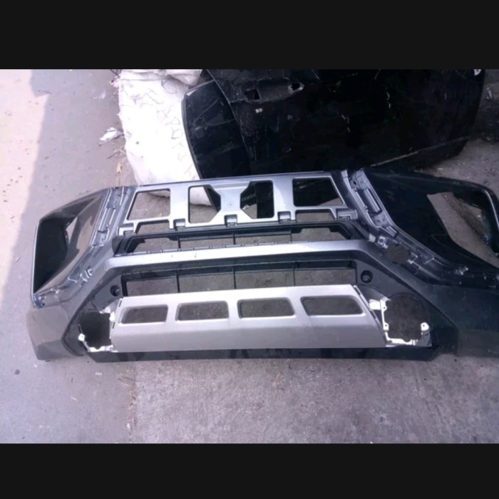 BEMPER DEPAN MITSUBISHI XPANDER 2018 2019