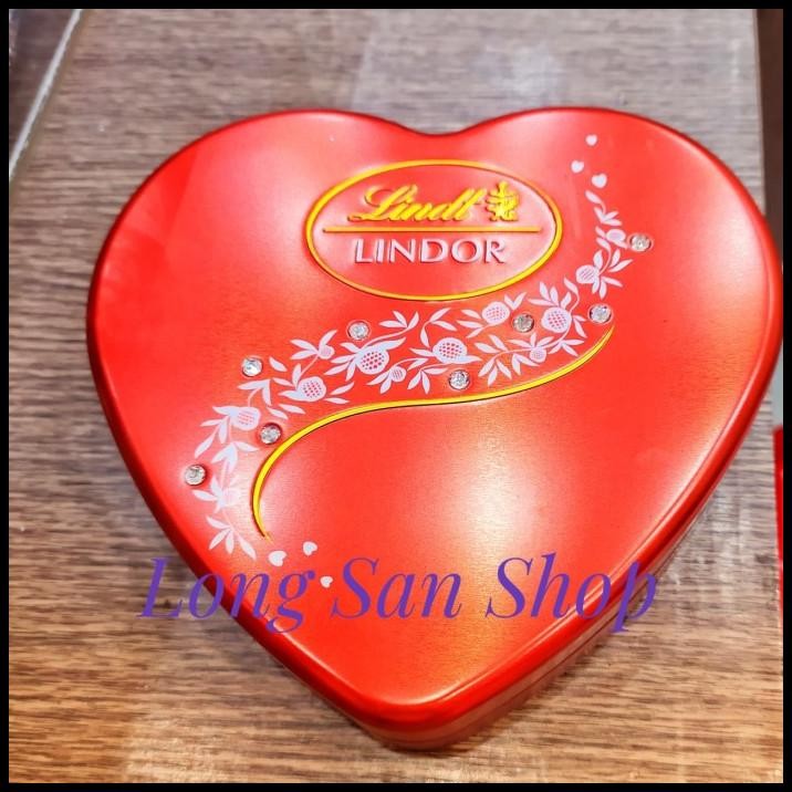

Promo! Lindt Swarovsky Crystal Heart Chocolate - Coklat Impor
