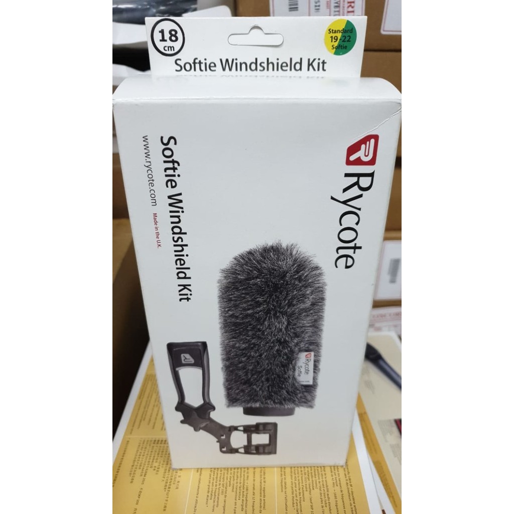 Rycote 18cm Standard Hole Classic Softie with Lyre Mount & Pistol-Grip