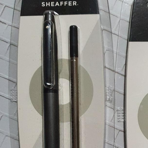 

Terlaris ! Pulpen Sheafer / Sheaffer VFM Putih Glossy / Gun Metal Roller Ball