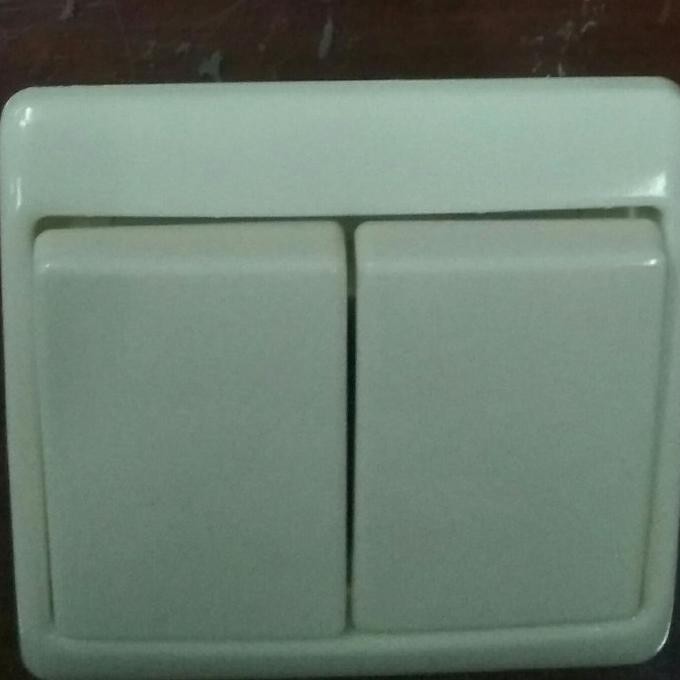 Saklar seri Arsys Berker germany