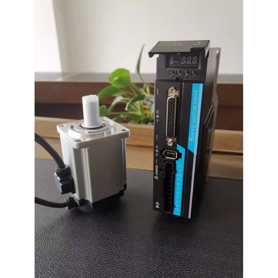 AC SERVO MOTOR 1000W 17 BIT SET DRIVER
