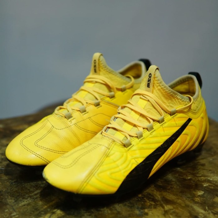 SOCCER SHOES PUMA ONE 20.3 FG/AG