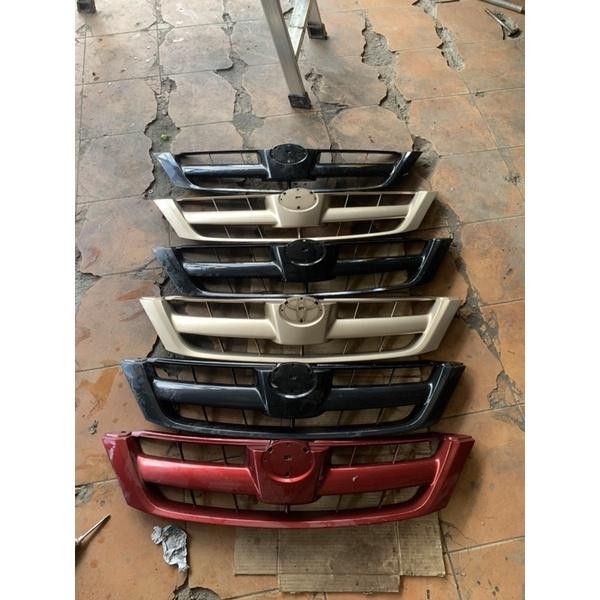 Grill Kijang Inova 2005